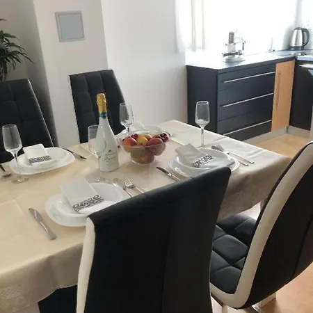 With Parking Space Biograd Na Moru, Biograd - 25399 Apartman *